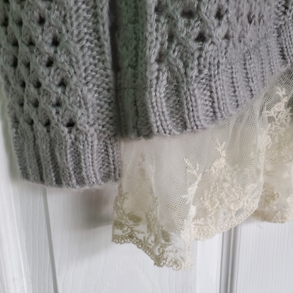 POL Sweater Lace Trim Light Gray Small NWOT - Picture 7 of 13